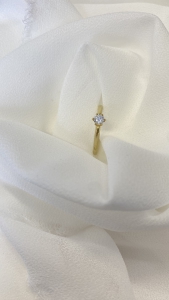 Schlichter Verlobungsring Gelbgold Brillant